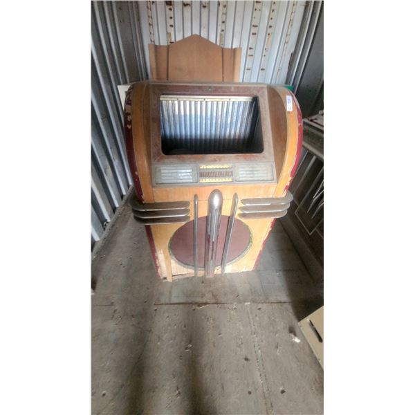 Vintage Wurlitzer Model 600 Jukebox with Art Deco Cabinet and Record Mechanism Parts or Project