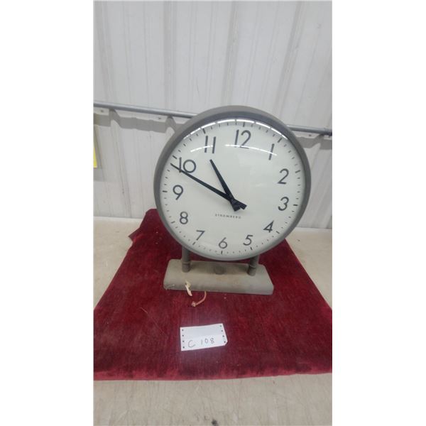 Stromberg Double-Sided Industrial/Railway Station Clock on Metal Pedestal Stand Face Diameter 14" 2