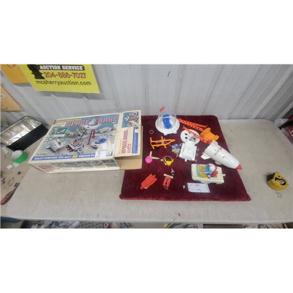 Eldon Billy Blastoff Space Base Set with Rocket, Capsule, and Accessories with Box Vintage Very