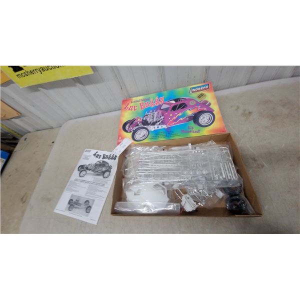 Lindberg Limited Edition Luv Buggy 1/12 Scale Motorized Model Kit Vintage