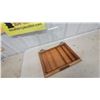 Image 6 : Vintage Gillette Wooden Countertop Display Case with Glass Front and Shelves 14 x 18"