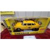 Image 2 : Sun Star 1981 New York Checker Cab 1:18 Scale Die-Cast Taxicab Model Wih Box