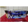 Image 2 : Muscle Machines '00 PT Cruiser 1:18 Scale Die-Cast Model Car with Box