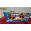 Image 2 : Burago Disney Collection Mercedes-Benz SSKL Goofy Diecast Car 1:18 Scale with Box