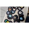 Image 5 : Collection of 45 RPM Vinyl Records, Assorted Labels and Artists Ready 4 the Juke Box