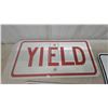 Image 2 : Lot of Three Metal Signs: 4 Way, Yield, and 7-Eleven Customer Parking Only