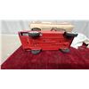 Image 6 : Tonka Jeepster Convertible Sedan No. 249 Pressed Steel Toy with Original Box