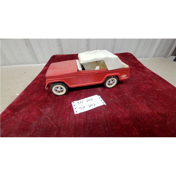 Tonka Pressed Steel Jeepster 1970 13" Long