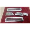 Image 1 : 1967 Chevrolet Corvette 427 Hood Side Vents and Emblems