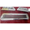 Image 2 : 1967 Chevrolet Corvette 427 Hood Side Vents and Emblems