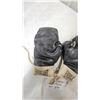 Image 3 : Vintage Everlast 1588 Lace-Up Boxing Gloves, Black Leather, Made in Canada