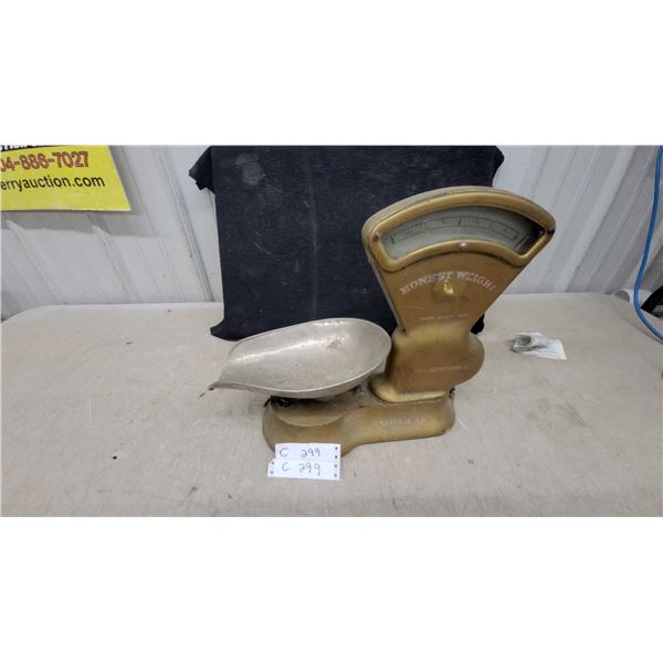 General Store Toledo "Honest Weight" No Springs Mechanical Scale with Scoop Pan, Made in Canada