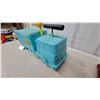 Image 2 : Marx Express Plastic Ride on Toy Truck with Steering Handle, Turquoise