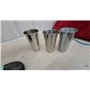 Image 8 : Hamilton Beach Model 30 Triple-Spindle Milkshake Mixer with Stainless Steel Cups