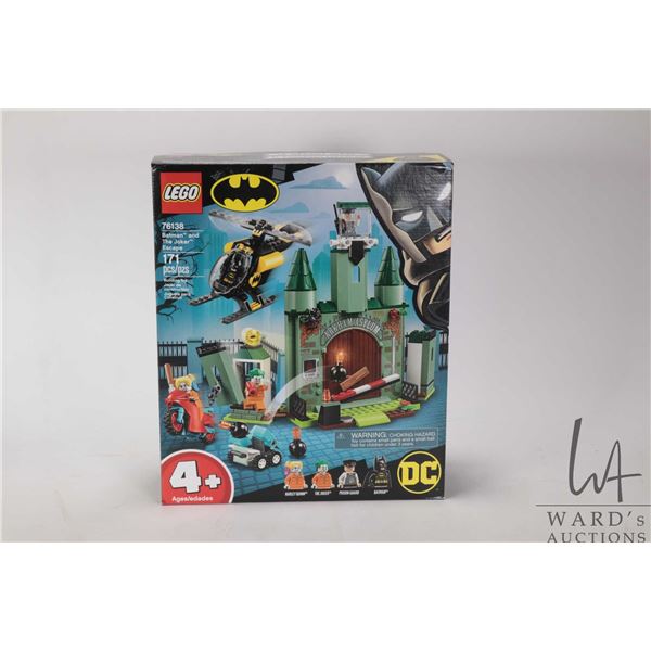 Lego- DC Batman II " Batman and The Joker Escape" no. 76138, new in factory sealed package