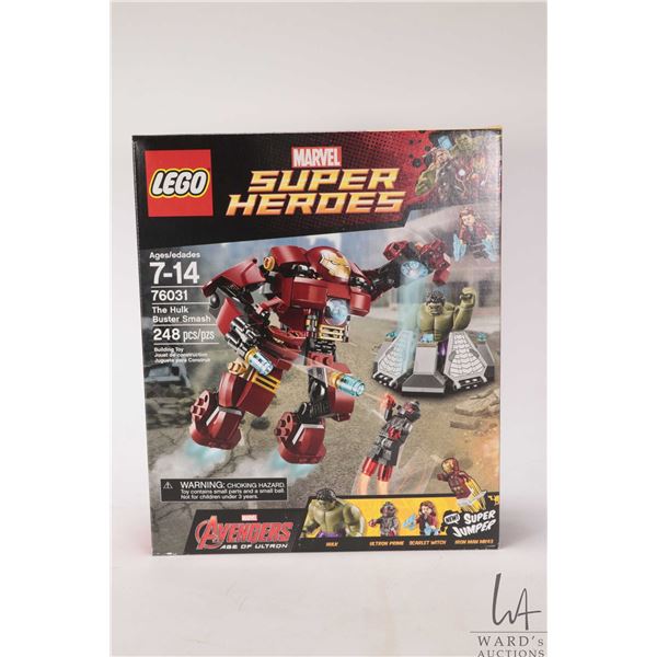 Lego- Marvel Super Heroes "The Hulk Buster Smash" no. 76031, new in factory sealed packaging