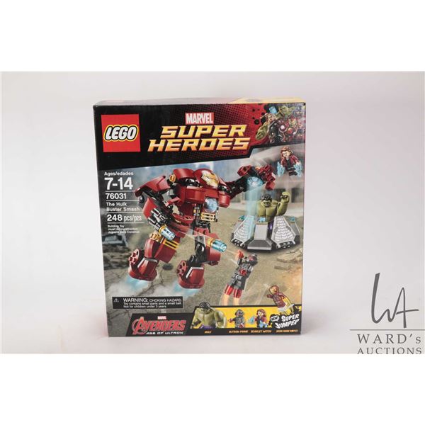 Lego- Marvel Super Heroes "The Hulk Buster Smash" no. 76031, new in factory sealed packaging