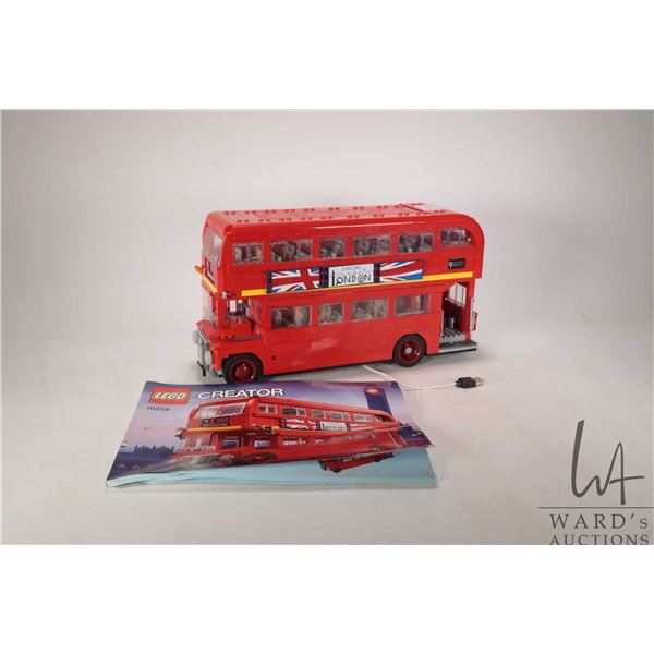 Lego-Creator Expert "London Bus" no. 10258, pre-built kit with lighting kit. Note: only half of ligh