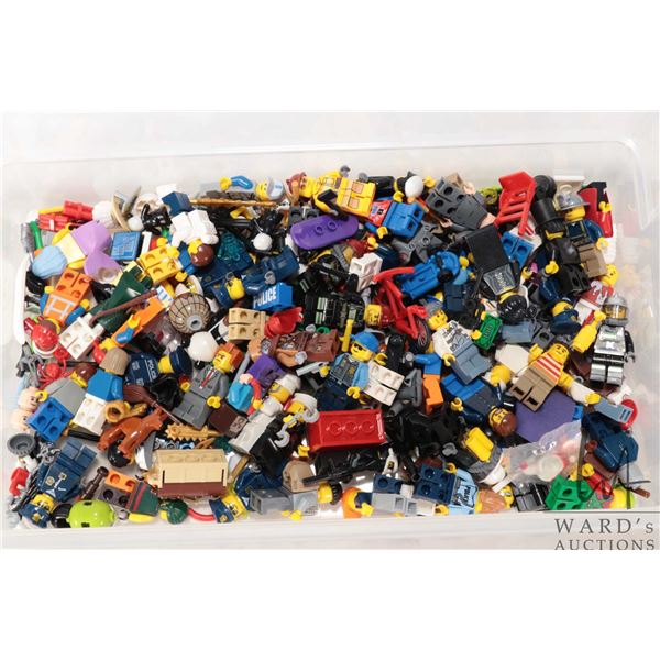 Selection of Minifigures and accessories including Abraham Lincoln, Judge, Marsha Queen of the Merma