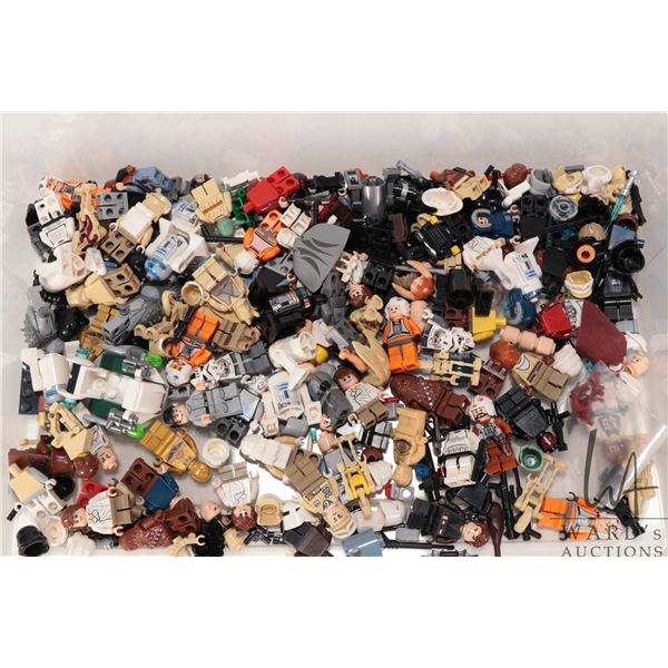 Selection of Lego-Star Wars Minifigures and Minifigure parts