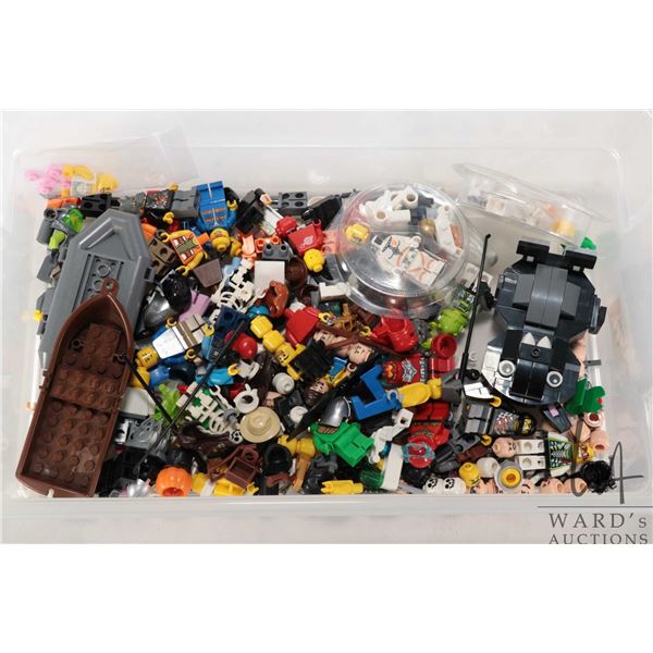 Selection of Lego Minifigures including Billy Bob Blaster, Astronaut, Scuba Robin etc.