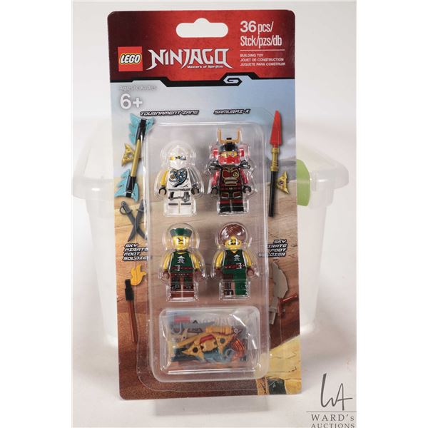 Lego- Ninjago accessory set blister pack including Tournament Zane etc.