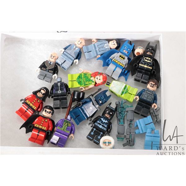 Selection of Batman Minifigures including Classic Batman, Poison Ivy, Robin etc.