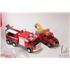 Image 4 : Selection of Lego pre-built kits and building bricks including Lego Pirates, Lego City, Minifigures 