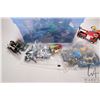 Image 5 : Selection of Lego pre-built kits and building bricks including Lego Pirates, Lego City, Minifigures 