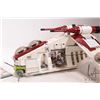 Image 4 : Lego- Star Wars "Republic Gunship" no. 75021. Appears complete with building guide. Includes all Min