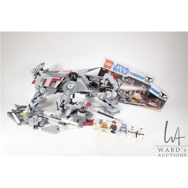 Lego- Star Wars "AT-TE Walker" no. 7675 pre-built kit with building guide. Includes six Minifigure i