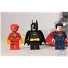 Image 3 : Lego- DC Comics Super Heroes " Darkseid Invasion" no. 76028. Includes seven Minifigures and building