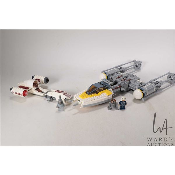Lego- Star Wars "Y-Wing Fighter" no. 75172 with two Minifigures, "Freeco Speeder" no. 8085 with one 