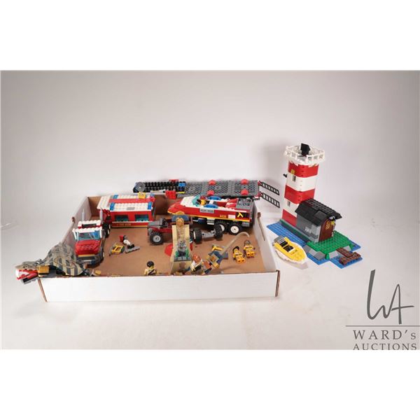 Selection of Lego- Lego City kits and accessories including "Fire Transporter" no. 4430, Lego Creato