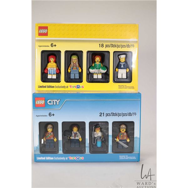 2017 Lego ToysRus Bricktober 3/4 City minifigure set plus a 2017 Lego ToysRus Bricktober 4/4 minifig