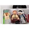 Image 2 : Selection of Lego Star Wars minifigures including Yoda, Obi Wan (missing legs), Republic trooper, Da