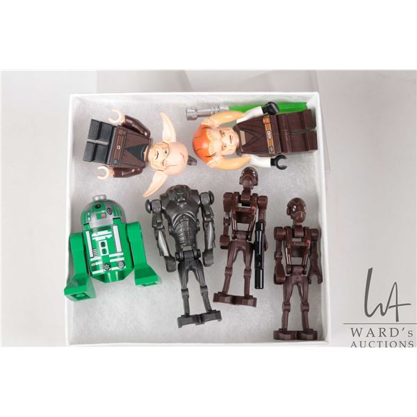 Selection of Lego Star Wars minifigures including Even Pell, Saesee Tiin, R3-D5, Super Battle Droid,