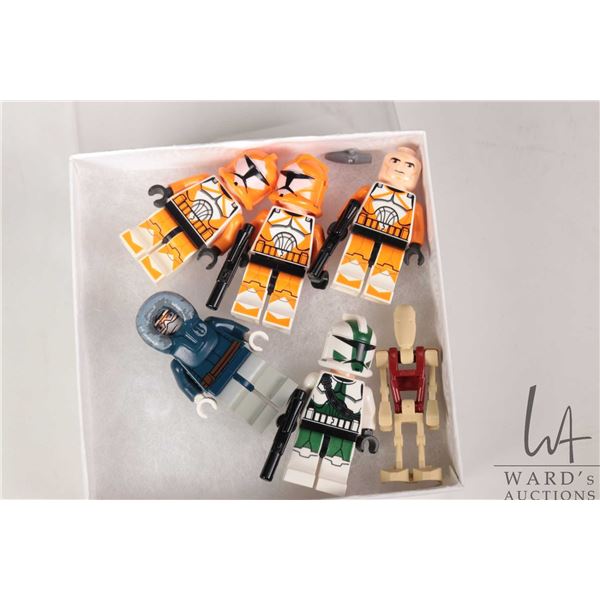 Selection of Lego Star Wars minifigures including 3 Bomb Squad Clone Troopers (one mising helmet), A