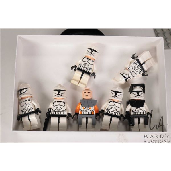 Selection of Lego Star Wars minifigures including 5 Clonetroopers (one has sun damaged legs), Clonet
