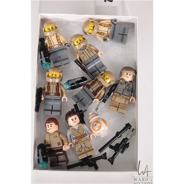 Selection of Lego Star Wars minifigures including Resistance Troopers, Rey Skywalker, Resistance Off