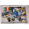 Image 1 : Selection of Lego Kingdoms minifigures including Blue Knights, Blue Wizard with classic hard black c