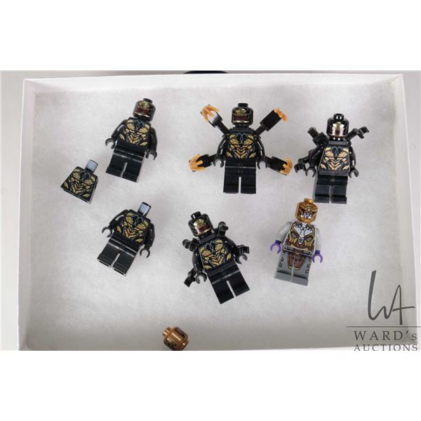 Selection of Lego Marvel minifigures including 3 Outriders with extended claws, outrider missing hea