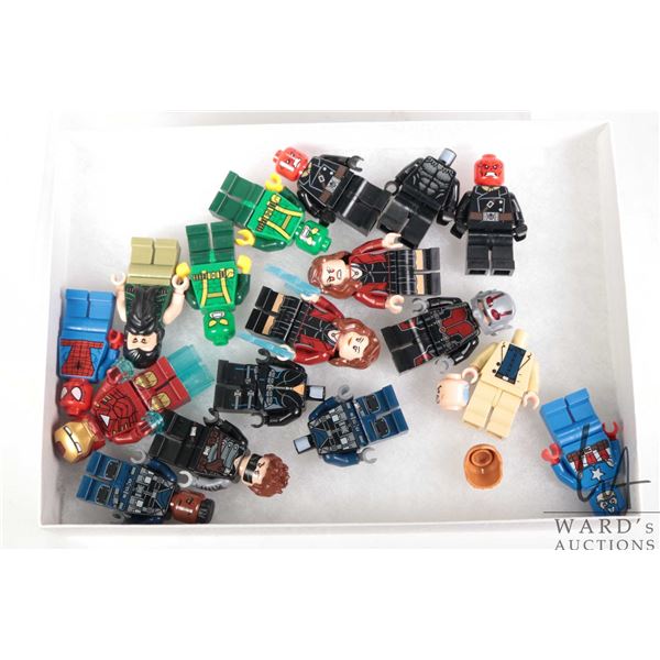 Selection of Lego Marvel Super Heros minifigures including Captain America, 2 Red Skulls, Hydra Henc