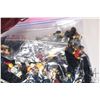 Image 5 : Large selection of minifigures, accessories and parts