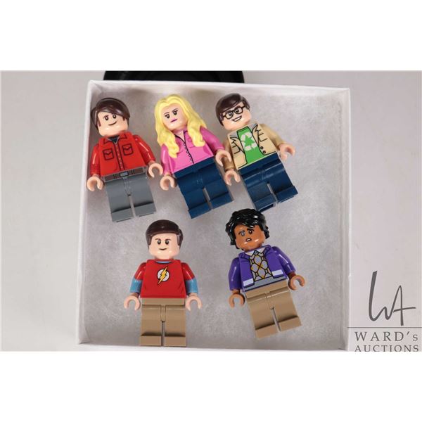 Lego Star Wars The Big Bang Theory minifigures including Sheldon, Leonard, Penny, Raj, and Howard.