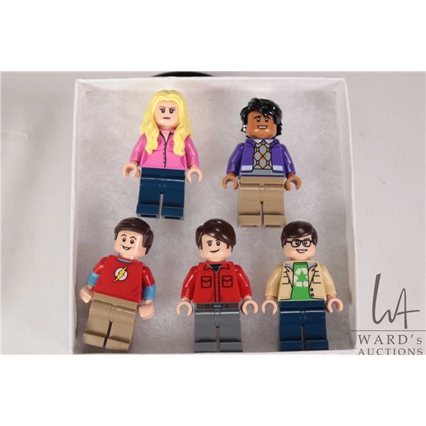 Lego Star Wars The Big Bang Theory minifigures including Sheldon, Leonard, Penny, Raj, and Howard.