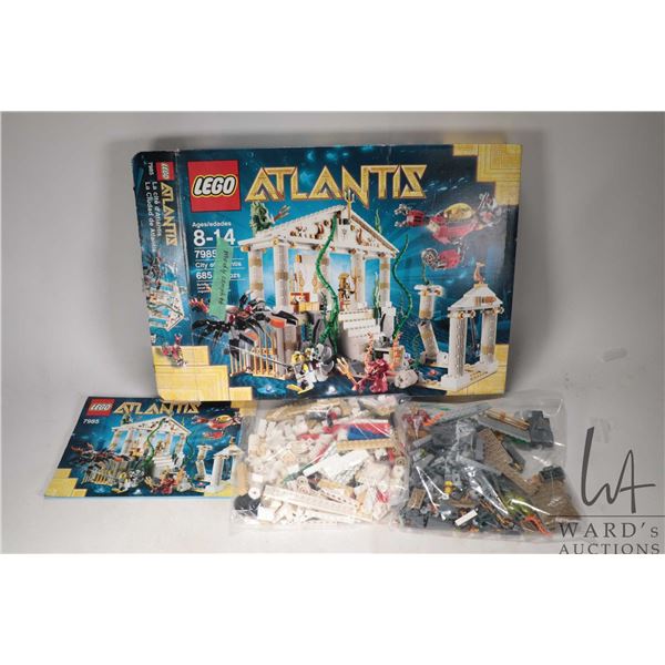Lego-Atlantis "City of Atlantis" no. 7985 Incomplete set, includes building guide. Bid accordingly
