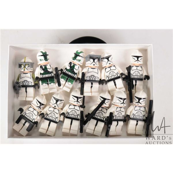 Selection of Lego Star Wars minifigures including 9 Clone troopers phase 1, 2 Commander Grees, Clone