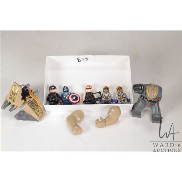 Selection of Lego Marvel Super Heros minifigures Hawkeye (Missing hands), Captain America, Hawkeye, 