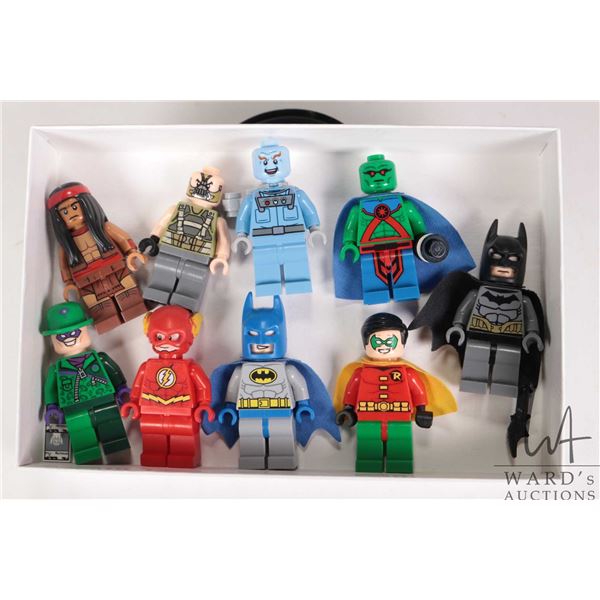 Selection of Lego DC Super Heros minifigures Batman, Robin, Classic Batman, Classic Mr. Freeze, The 